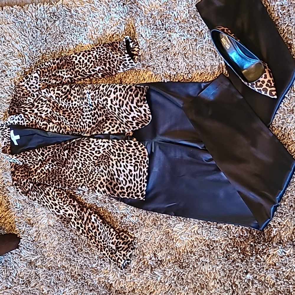 Velvet Leopard Blazer